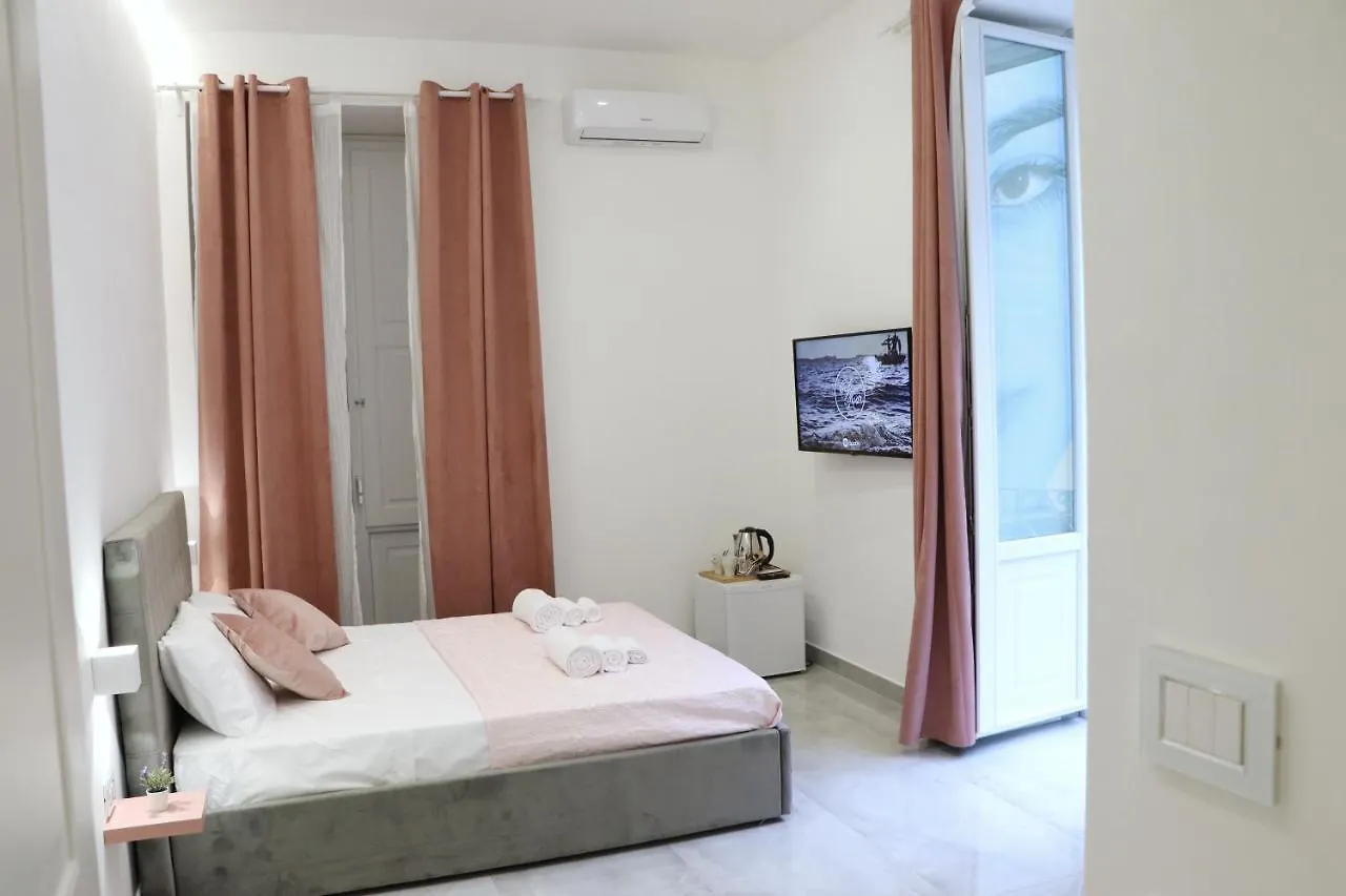 Barbaro Suite & Apartment Naples Bed & Breakfast