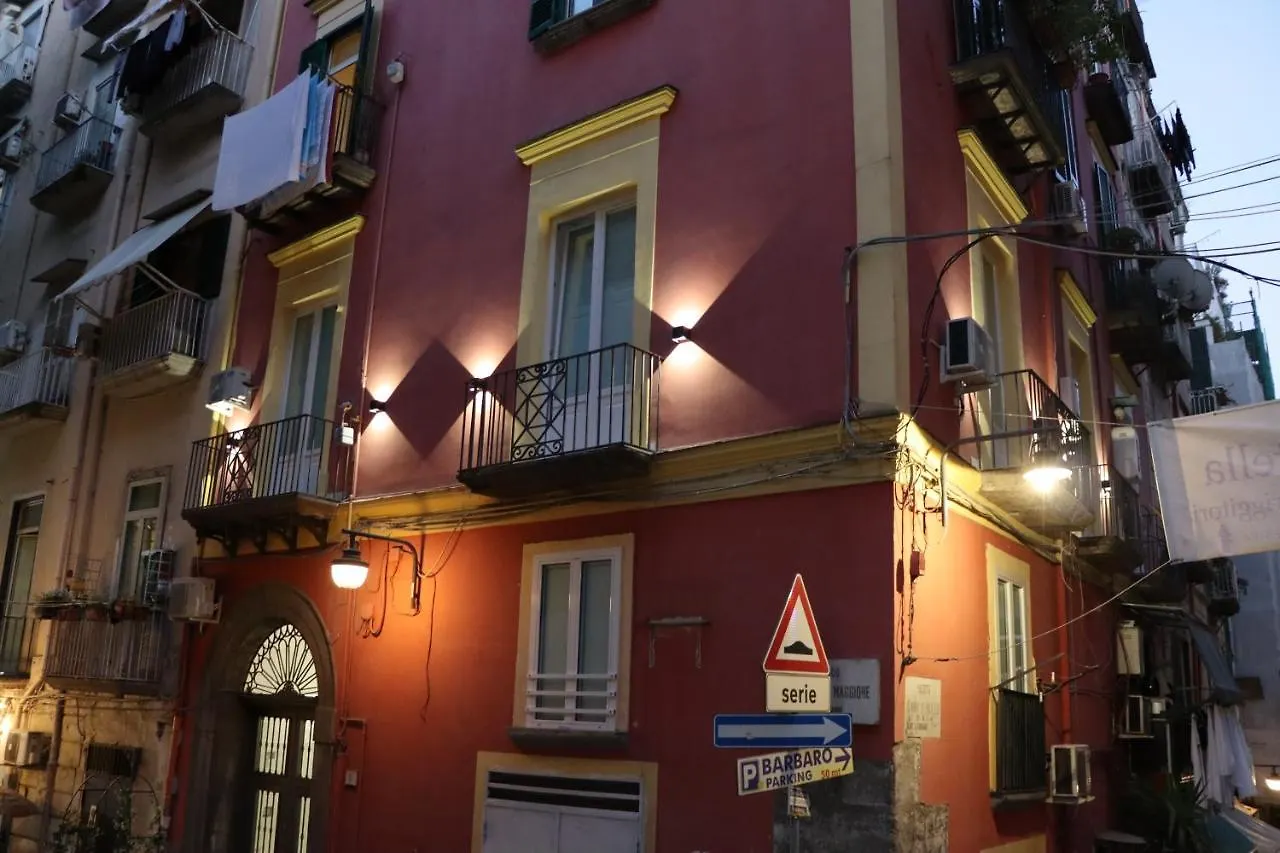 Barbaro Suite & Apartment Naples Bed & Breakfast